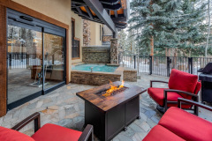 Hot Tub (Year-Round)