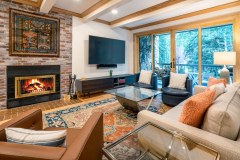 Creekside Residence B401