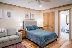 Creekside Residence B401